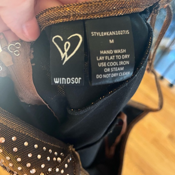 WINDSOR brown sequin mini dress - Picture 3 of 4